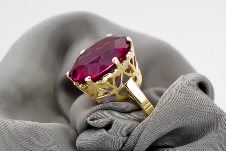 14 Karat Gelbgold Rubinrot Ring Vintage Stil vrc130y